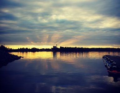 Instagram-kuva kauniista järvimaisemasta